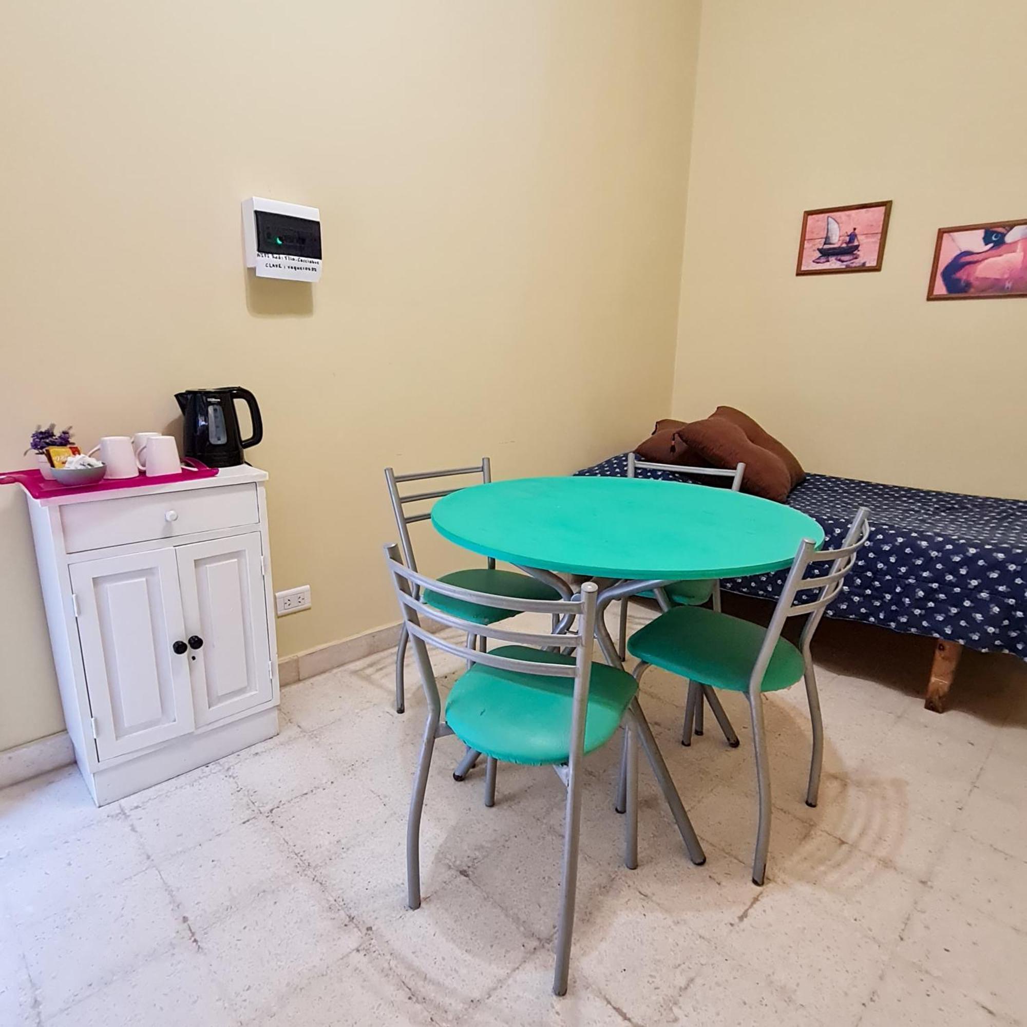 Tres Cerritos Sofi Apartment